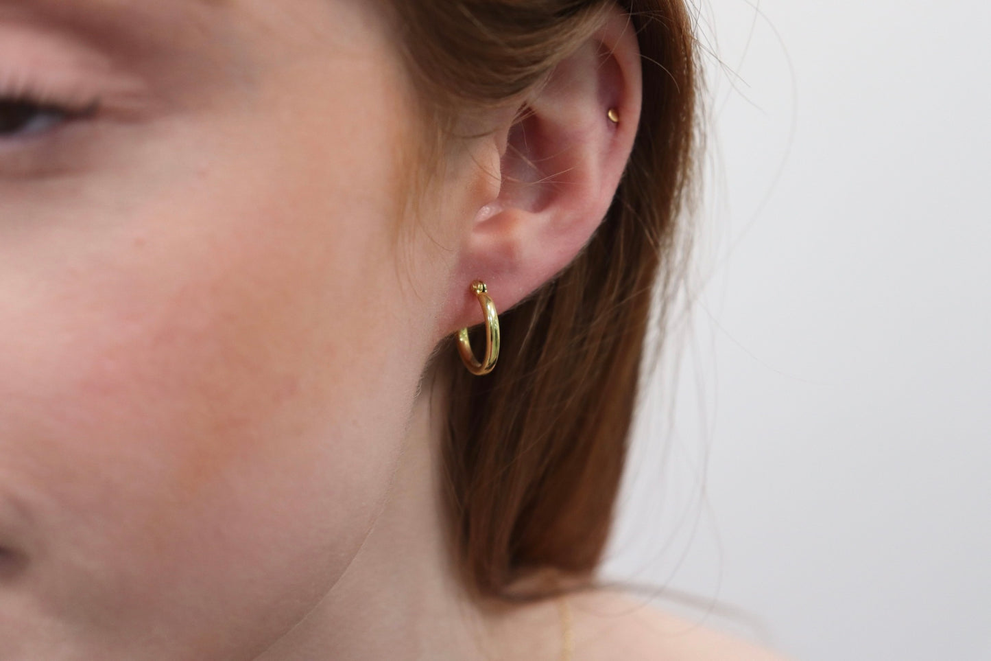 Holly Hoops