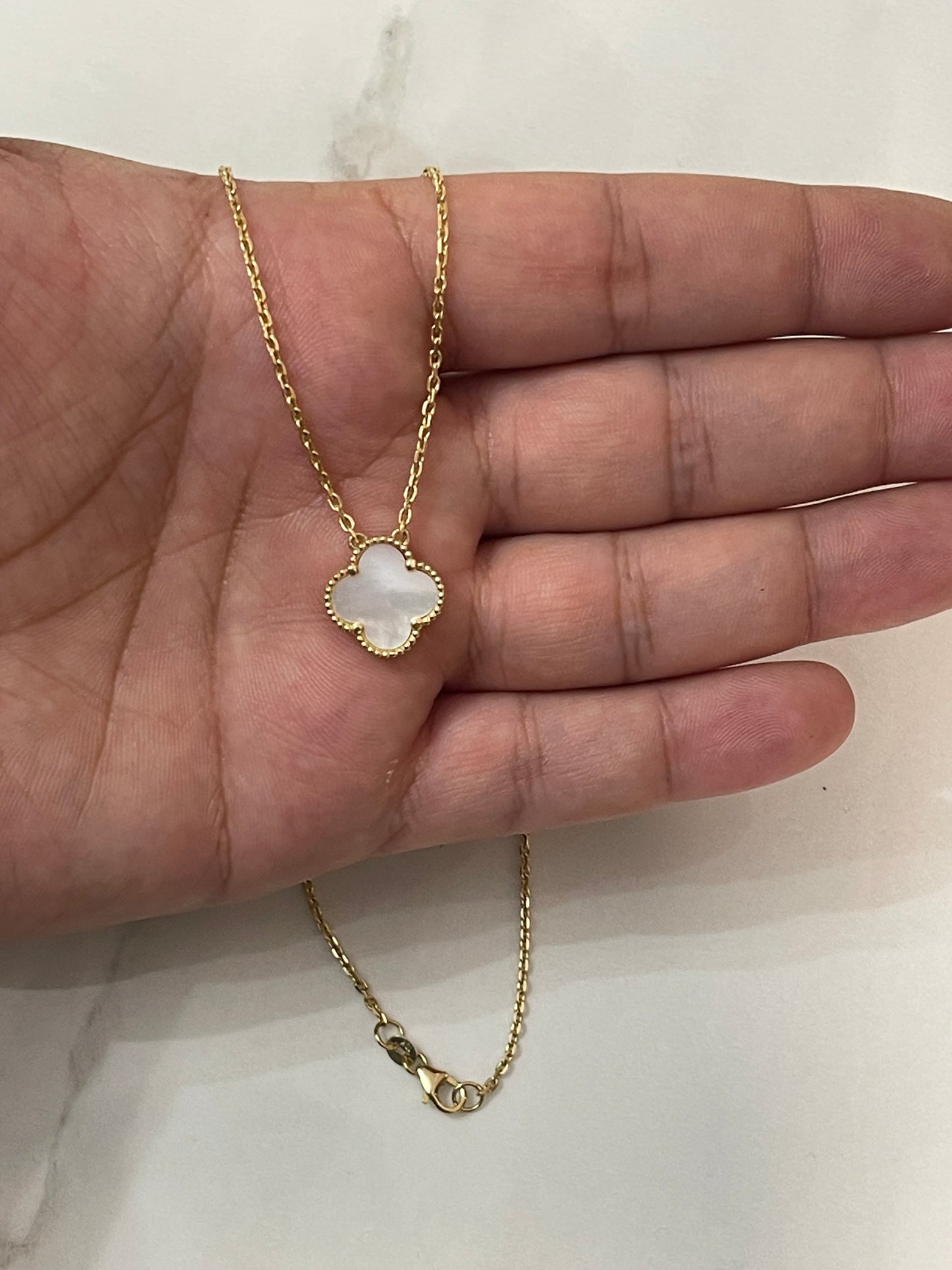 VCA single motif Necklace